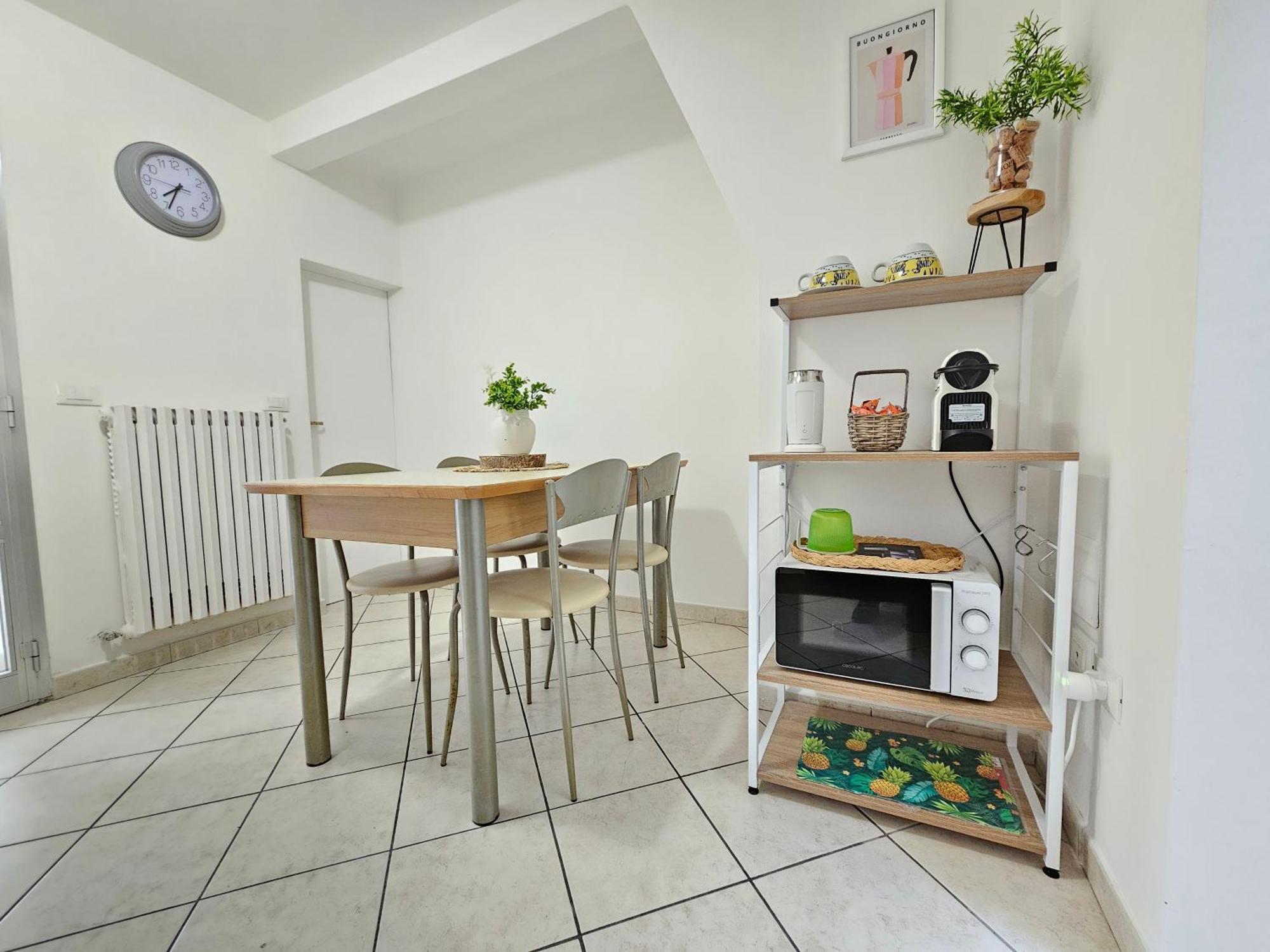 La Casetta Bilocale Centrale Con Terrazza Parkfree Wifi Minipc Ps4 Ac Iesi Exteriér fotografie